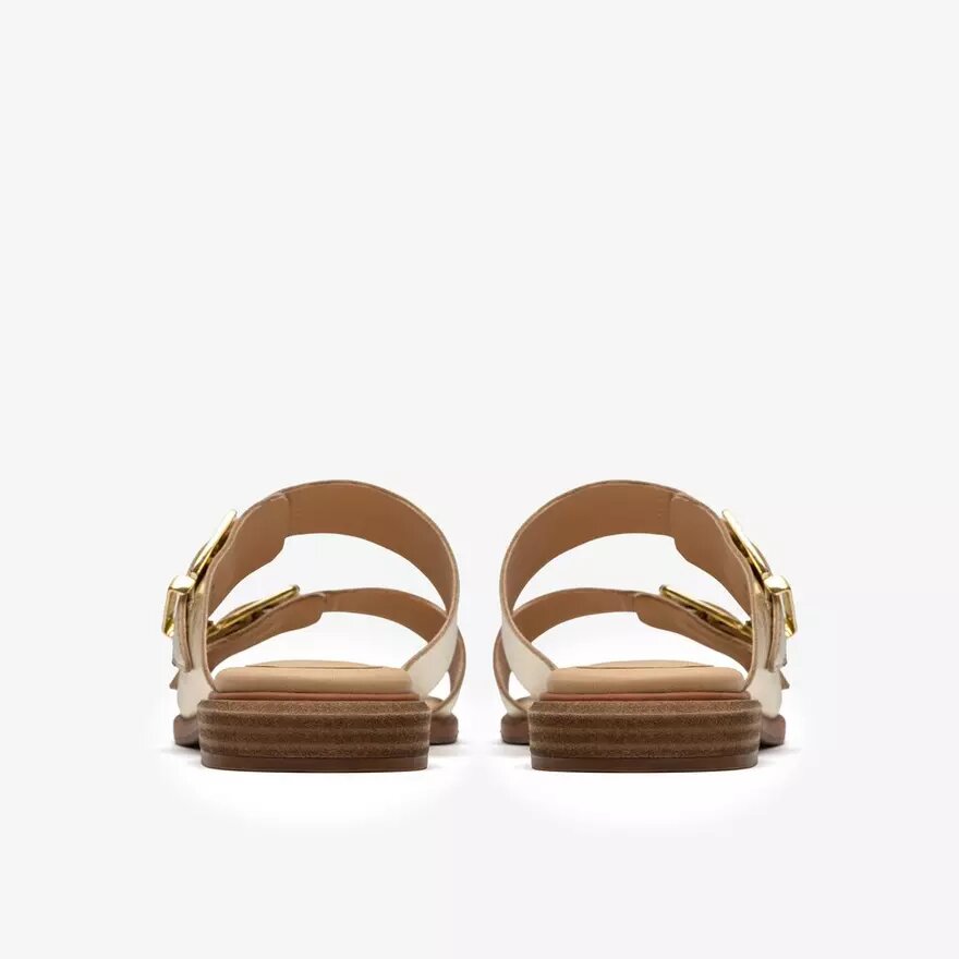 Ariany Bay platte sandalen voor dames in zacht goud Ariany Bay platte sandalen voor dames in zacht goud