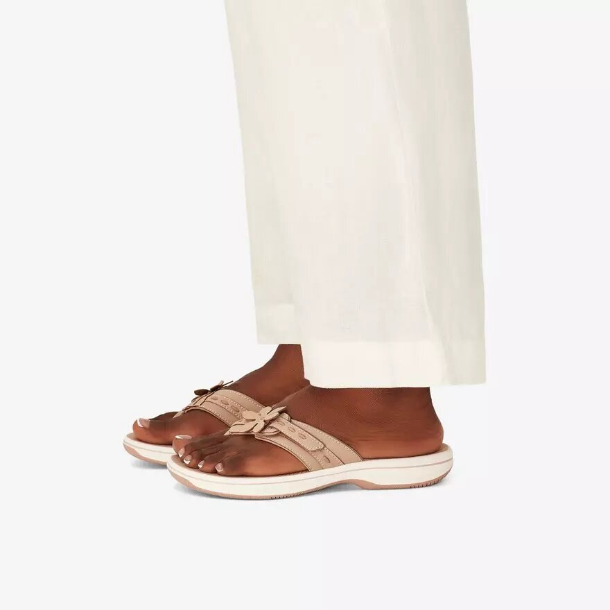 Breeze Opal Sand Cloudsteppers™ Flip-flops voor dames Breeze Opal Sand Cloudsteppers™ Flip-flops voor dames
