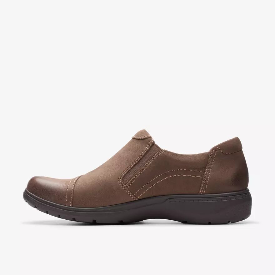 Carleigh Ray taupe nubuck Slip-ons voor dames Carleigh Ray taupe nubuck Slip-ons voor dames