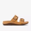 Cecily Step platte sandalen voor dames in licht okerkleurig nubuck