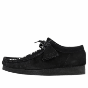 Clarks x Palm Angels Suède Wallabee “Black” 26156815