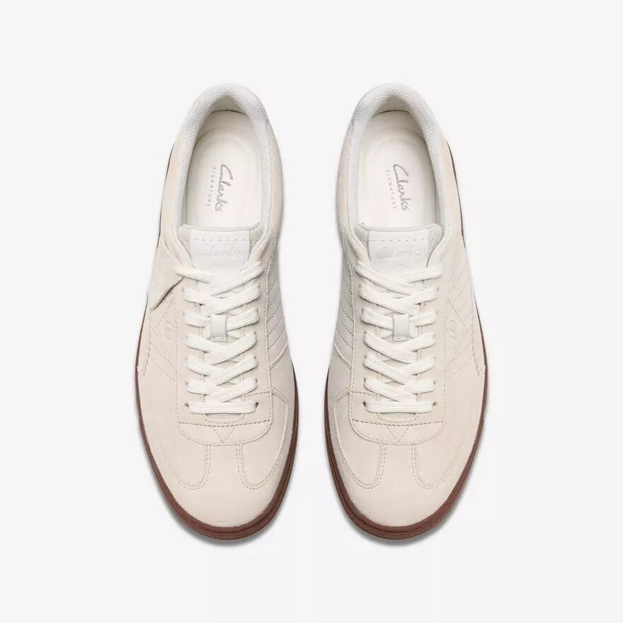 Craft Rally Ace herensneakers van gebroken wit suède Craft Rally Ace herensneakers van gebroken wit suède