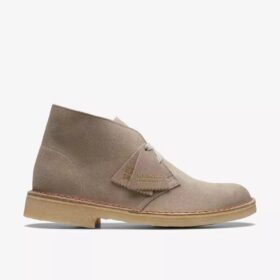 Desert boots voor dames van zandkleurig suède – Desert boots van ons