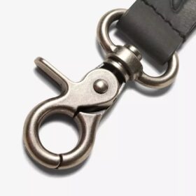 Heren portemonnees van geolied leer met sleutelhanger, zwart