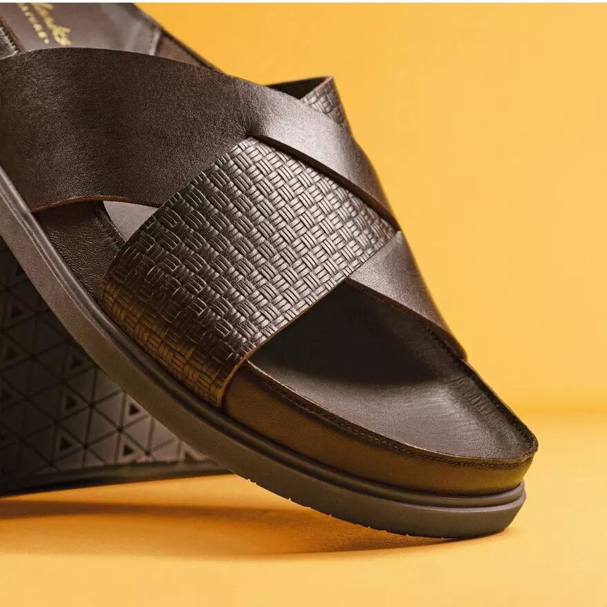 Heren Torford Cross bruine leren platte sandalen Heren Torford Cross bruine leren platte sandalen