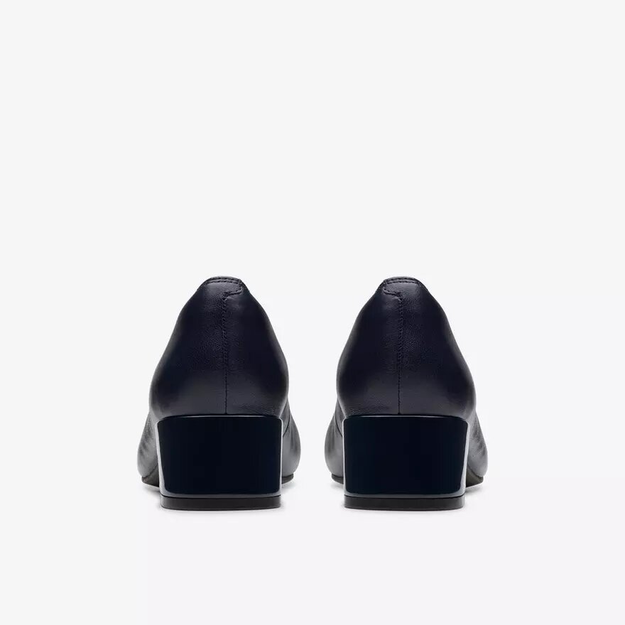 Iridessa May marineblauwe leren pumps voor dames Iridessa May marineblauwe leren pumps voor dames