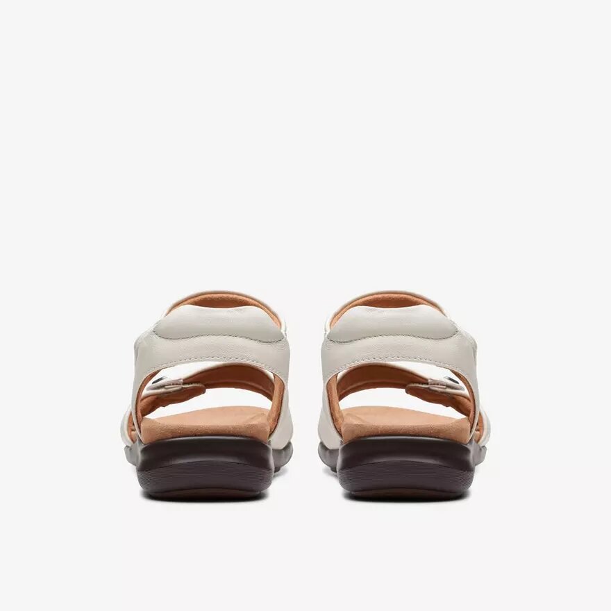 Kitly Ave off-white leren platte sandalen voor dames Kitly Ave off-white leren platte sandalen voor dames