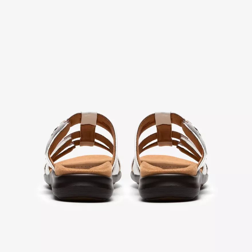 Kitly Pearl witte lakleren platte sandalen voor dames Kitly Pearl witte lakleren platte sandalen voor dames