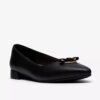 Natalyn Trim zwarte leren Slip-ons voor dames