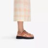 Orinoco3 Strap platte sandalen van bruin leer voor dames