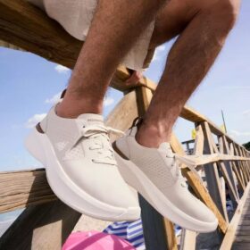 Solevana herensneakers in gebroken wit