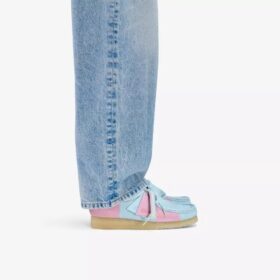 Wallabee voor dames, lichtblauw met roze strepen