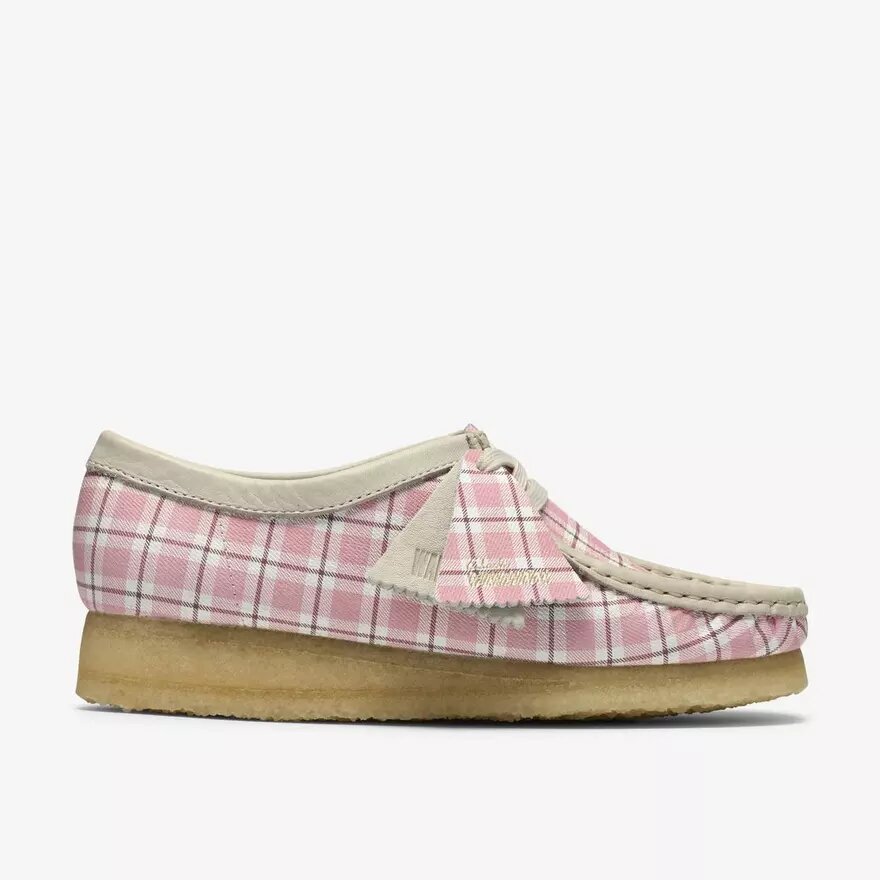 Wallabee voor dames met roze ginghamruit Wallabee voor dames met roze ginghamruit