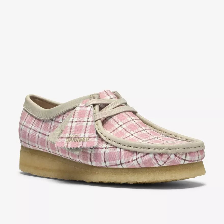 Wallabee voor dames met roze ginghamruit Wallabee voor dames met roze ginghamruit