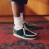Wallabee voor heren met blauw/groene streep Wallabee voor heren met blauw/groene streep